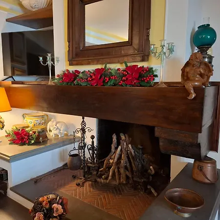 Villa Tuscany Gorello. In Toscana. Jacuzzi Con Tetto In Cristallo,piscina Arezzo