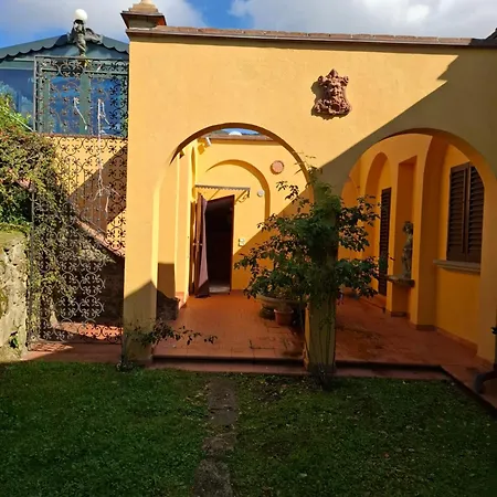 Villa Tuscany Gorello. In Toscana. Jacuzzi Con Tetto In Cristallo,piscina
