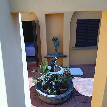 Tuscany Gorello. In Toscana. Jacuzzi Con Tetto In Cristallo,piscina Villa