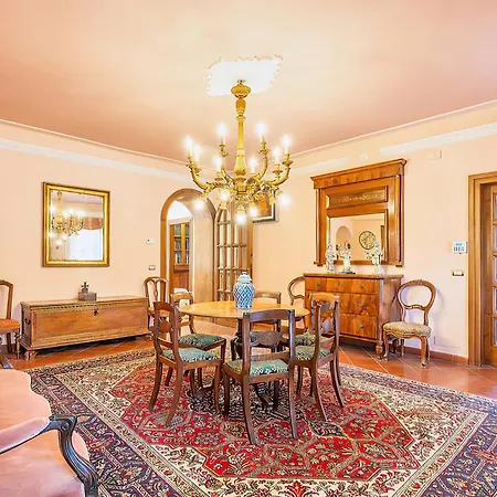 Villa Tuscany Gorello. In Toscana. Jacuzzi Con Tetto In Cristallo,piscina